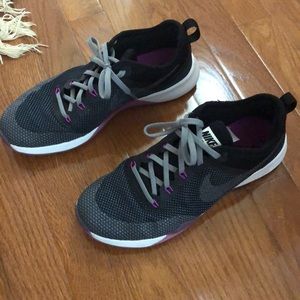 Nike Zoom Athletic Shoes!